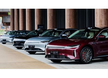 獵鷹700輔助駕駛上車！奇瑞風云A9L光輝版上市：17.19萬起 封面圖