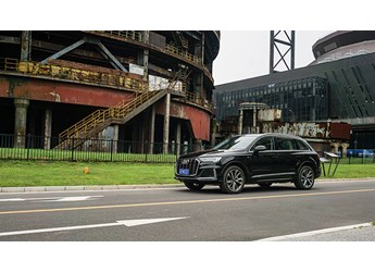 再拓新成就 試駕奧迪Q7