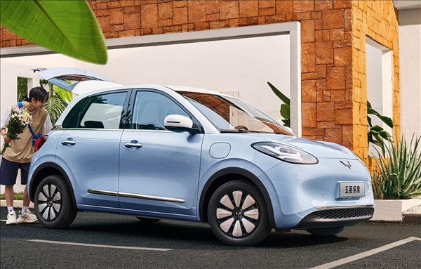 5.68萬起硬剛海鷗！2024款五菱繽果上市：比老款便宜3-4千元