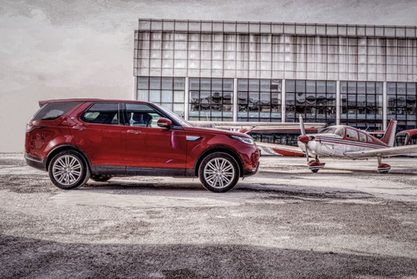  依舊硬漢形象 試駕路虎發現5