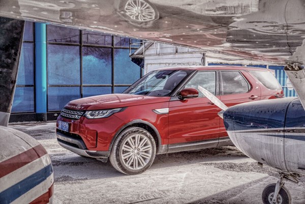  依舊硬漢形象 試駕路虎發現5