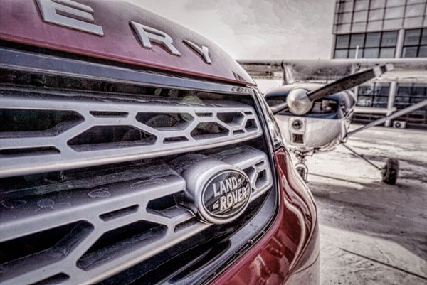  依舊硬漢形象 試駕路虎發現5