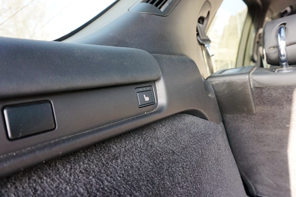  依舊硬漢形象 試駕路虎發現5