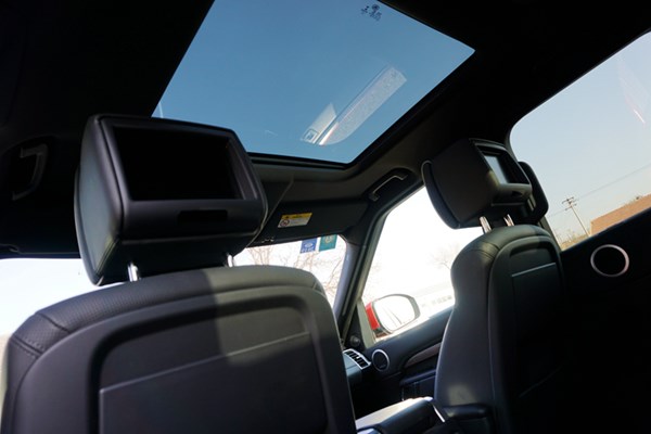  依舊硬漢形象 試駕路虎發現5