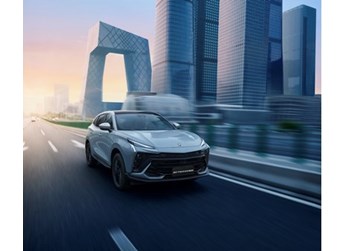 野性青年的選擇，風(fēng)行T5 EVO狂飚版暗藏職場翻紅“技能” 封面圖