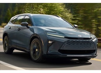 豐田皇冠 新聞封面圖