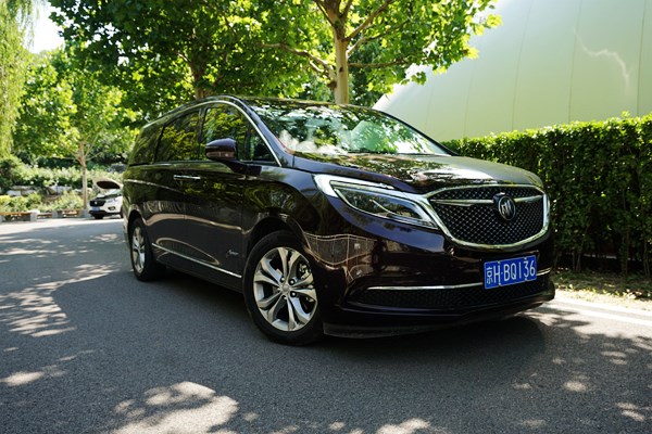 全方位提升 萬車網試駕別克GL8 Avenir