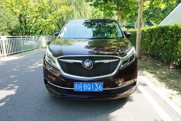 全方位提升 萬車網試駕別克GL8 Avenir