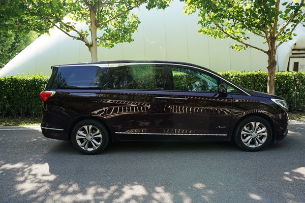 全方位提升 萬車網試駕別克GL8 Avenir