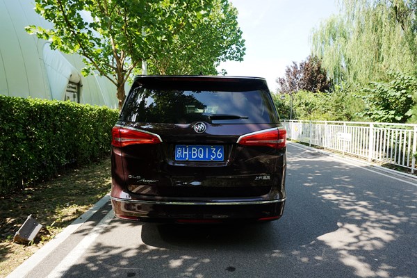 全方位提升 萬車網試駕別克GL8 Avenir