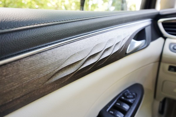 全方位提升 萬車網試駕別克GL8 Avenir