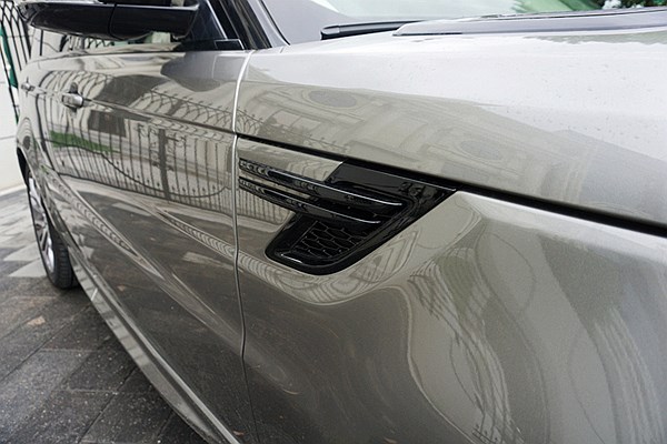 紳士也瘋狂 試駕路虎攬勝運動版