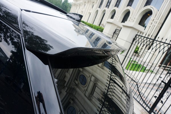 紳士也瘋狂 試駕路虎攬勝運動版