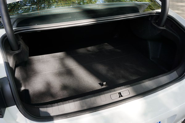 陸上太空艙 試駕東風(fēng)標(biāo)致508L激情版