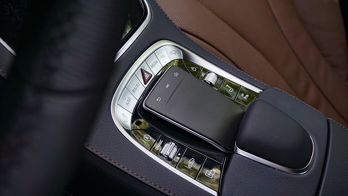 詮釋優雅與豪華 試駕奔馳S450L