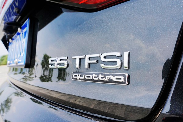 全副武裝的紳士 試駕2019款奧迪A8