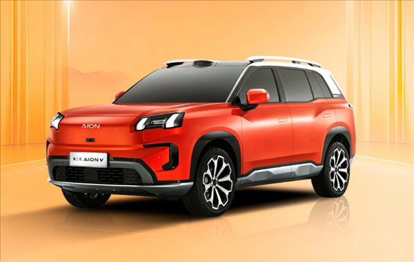 續航750km 廣汽埃安第二代AION V霸王龍內飾首發：一鍵成床