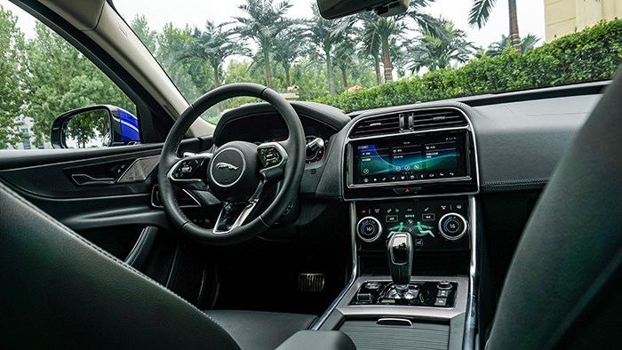 專為運動而造 捷豹XEL評測 