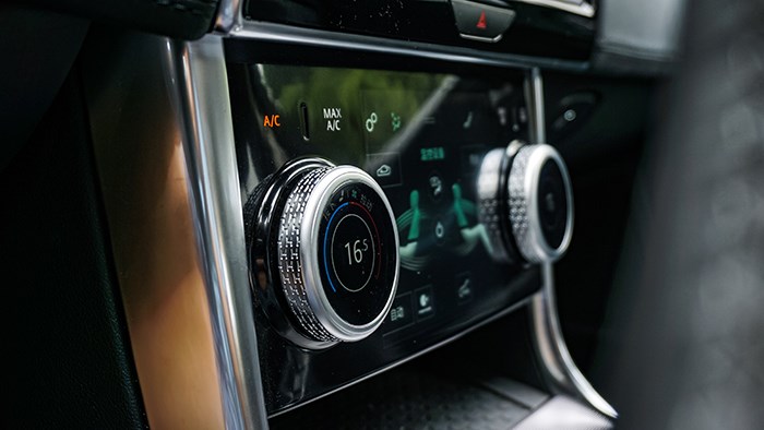 專為運動而造 捷豹XEL評測 