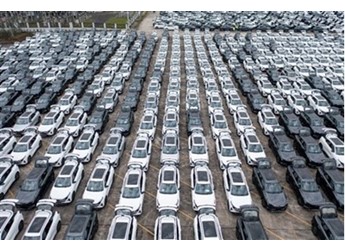 動(dòng)力、安全、舒適集大成者，6天訂單突破2000輛，長(zhǎng)安UNI-Z先享即大賣(mài) 封面圖