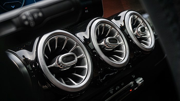 別有一番味道 奔馳GLB 200評測