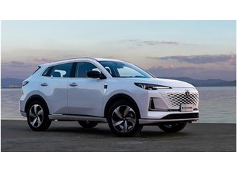 電動感應尾門、陡坡視野輔助、IACC加持，難怪第三代CS55PLUS上市即爆款