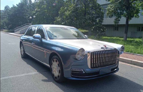 全新紅旗L5轎車曝光！老爺車造型 搭載4.0T V8發動機