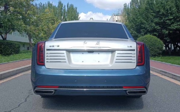 全新紅旗L5轎車曝光！老爺車造型 搭載4.0T V8發動機