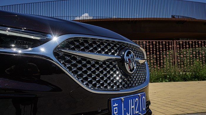 詮釋低調的奢華 別克君越Avenir艾維亞評測