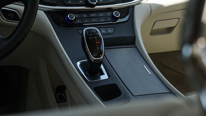 詮釋低調的奢華 別克君越Avenir艾維亞評測