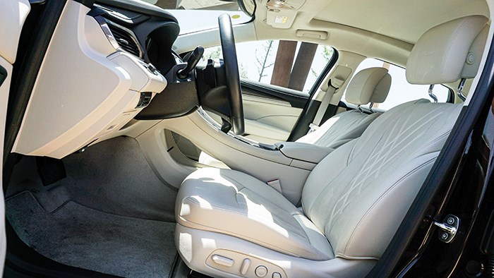 詮釋低調的奢華 別克君越Avenir艾維亞評測