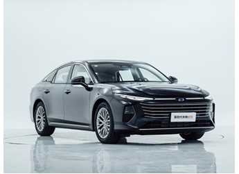 新款一汽奔騰B70動力搭載2.0T+6AT